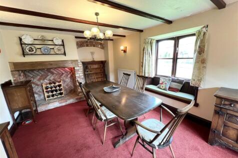 Dining Room.jpg