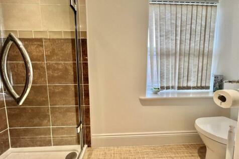 Shower room.jpg