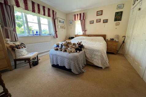 Bedroom 2.jpg