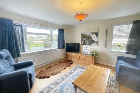 Living room 3.jpg
