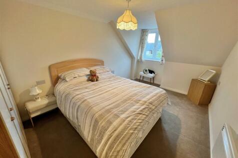 Bedroom 2.jpg