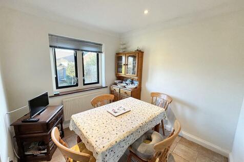 Breakfast room.jpg