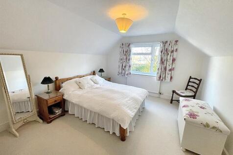 Bedroom 3.jpg