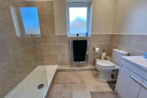 Ensuite c.jpg