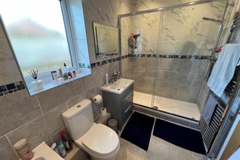 Shower room.jpg