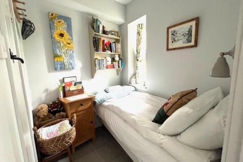 Bedroom.jpg