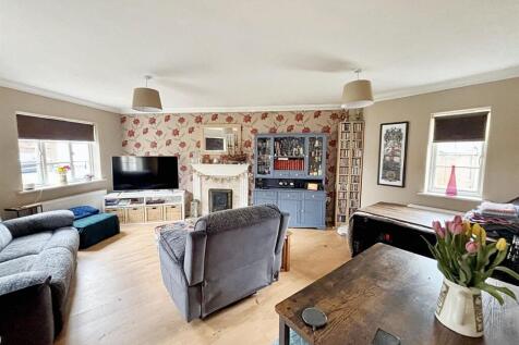 Living room.jpg