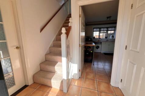 Entrance hall.jpg