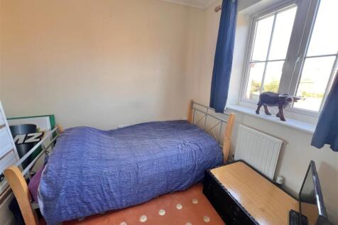 Bedroom 3.jpg