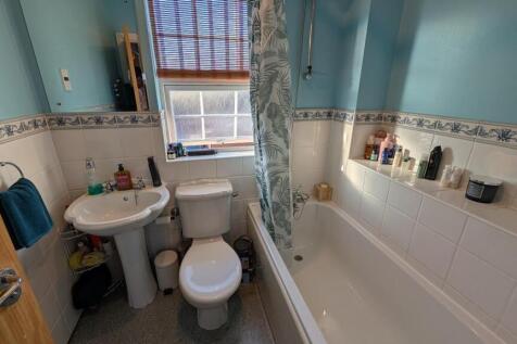 Bathroom.jpg