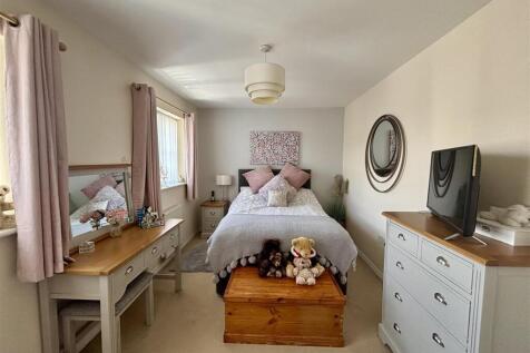 Bedroom 2.jpg