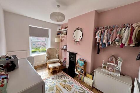 Bedroom 2.jpg