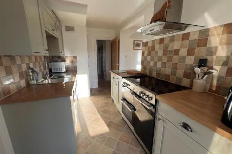 kitchen1.jpg