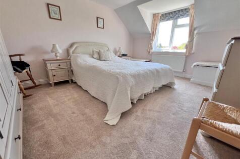 Bedroom 2.jpg