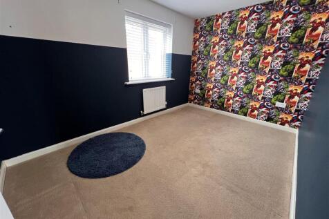 Bedroom c.jpg