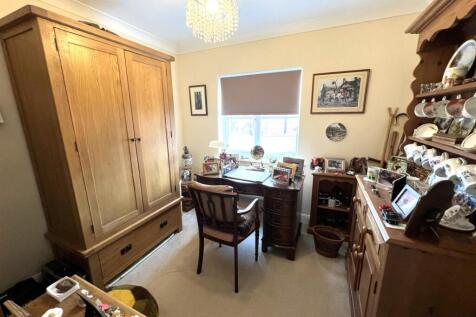 Bedroom 2.jpg