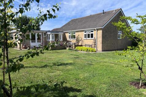Rear garden.jpg