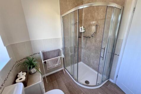 Shower room.jpg