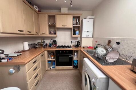 Kitchen 1.jpg