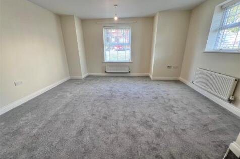 Living room 2.jpg