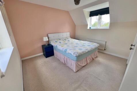 Bedroom 2.jpg