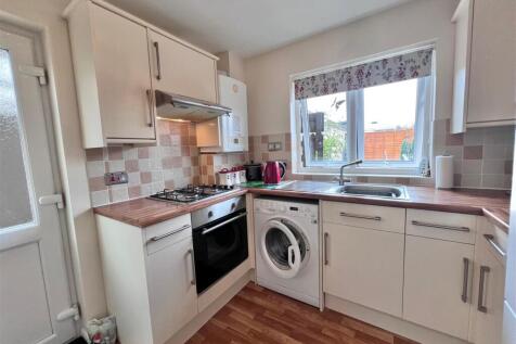 Kitchen 2.jpg