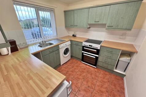 Kitchen 1.jpg