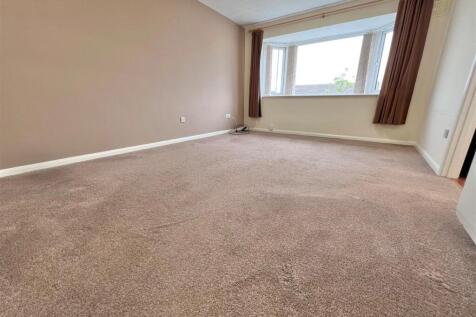 Lounge 1.jpg