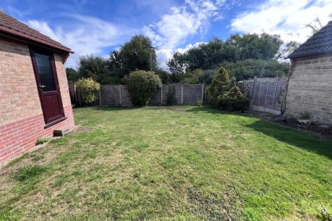 Rear Garden 4.jpg