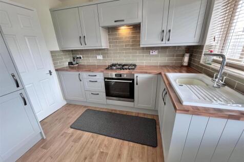 Kitchen 3.jpg