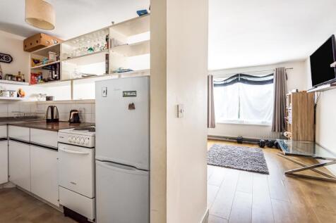 Kitchen/Reception/Bedroom