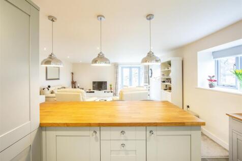 Kitchen 10.jpg