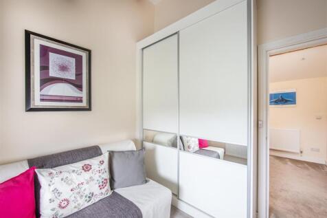 Bedroom 3 - 02.jpg