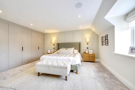 Master Bedroom.jpg