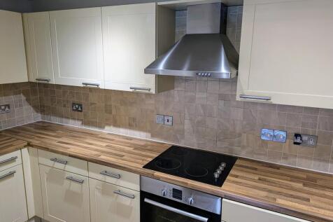 Blossom ct kitche...