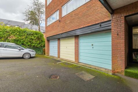 GARAGE-1.jpg