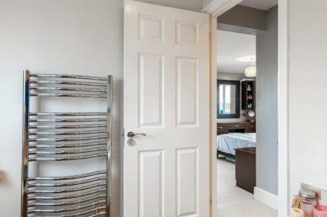bathrooms-8.jpg