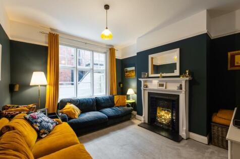 tv room-1.jpg
