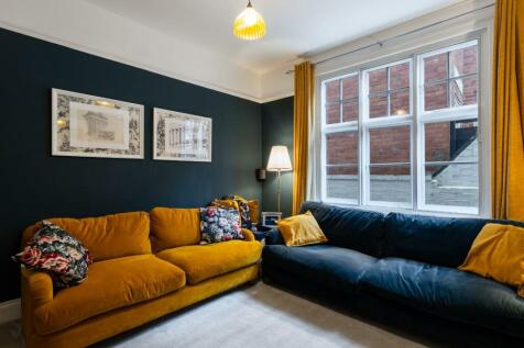 tv room-3.jpg