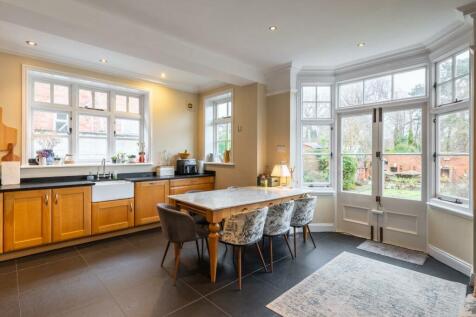 kitchen-1.jpg