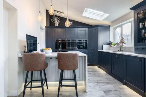 kitchen-1.jpg