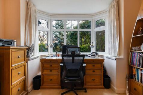 sitting room-1.jpg