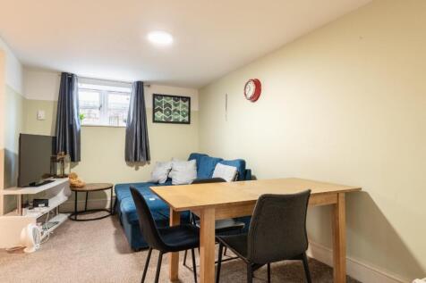 living room-1.jpg