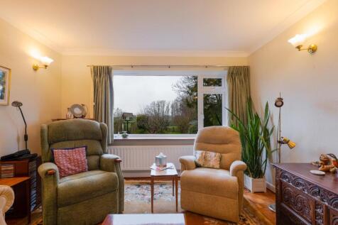 living room-2.jpg