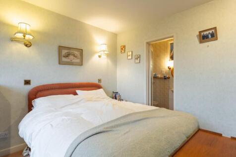 bedrooms-3.jpg
