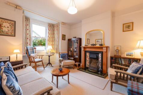 living room-1.jpg