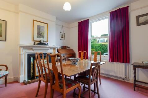 dining room-1.jpg