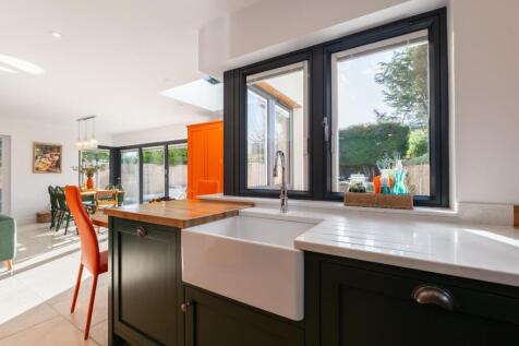 FABULOUS OPEN PLAN KITCHEN/FAMILY ROOM