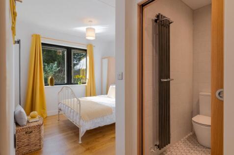 BEDROOM TWO (REAR)