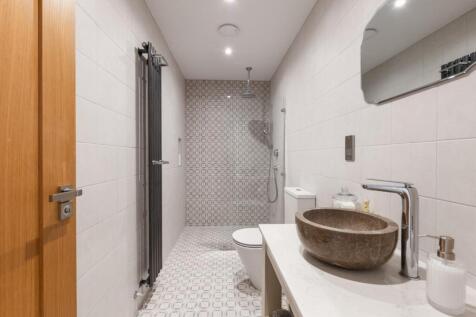 bathrooms-4.jpg
